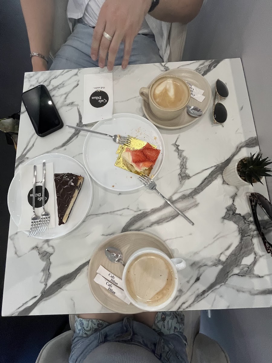 Café Dilan Photo 5