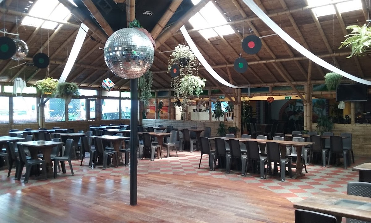 ASADERO Y EVENTOS GUAIMARAL FUNZA CAMPESTRE