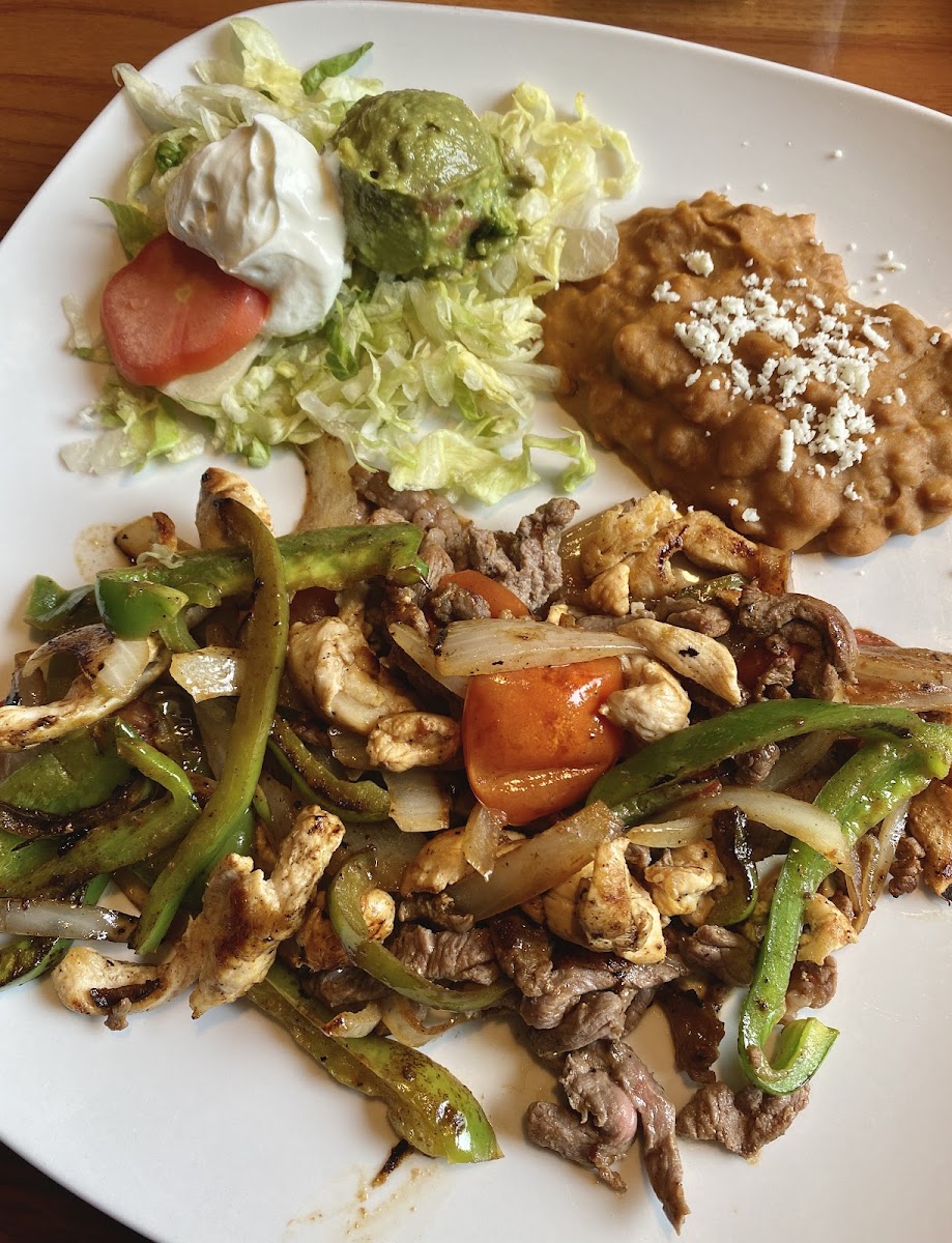 Lola's Mexican Cuisine & Cantina Photo 6