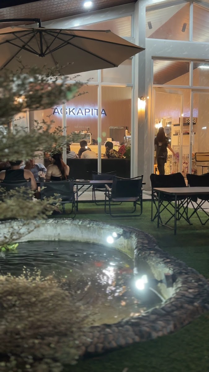 Agkapita coffee shop Photo 2