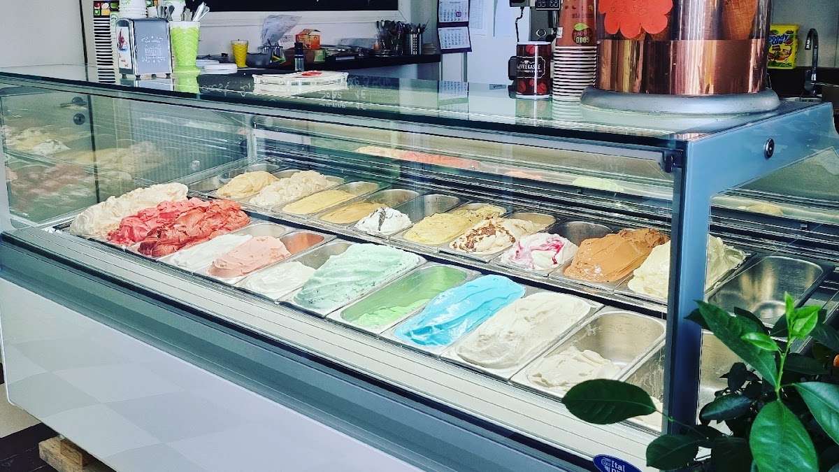 Eiscafè Olè