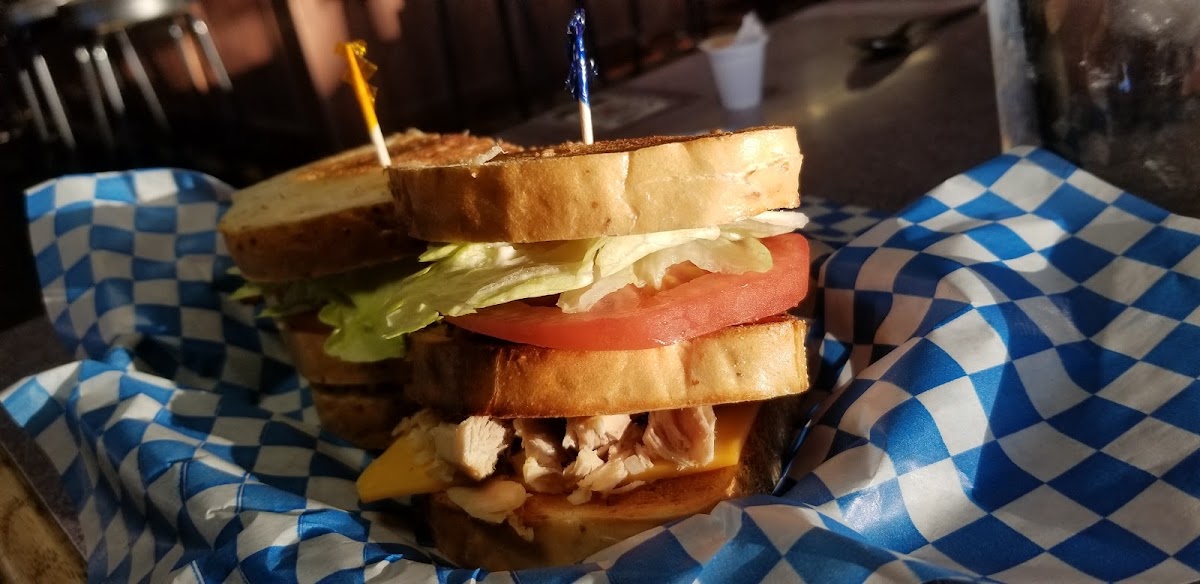 St. Malo Motor Bar & Grill Photo 3