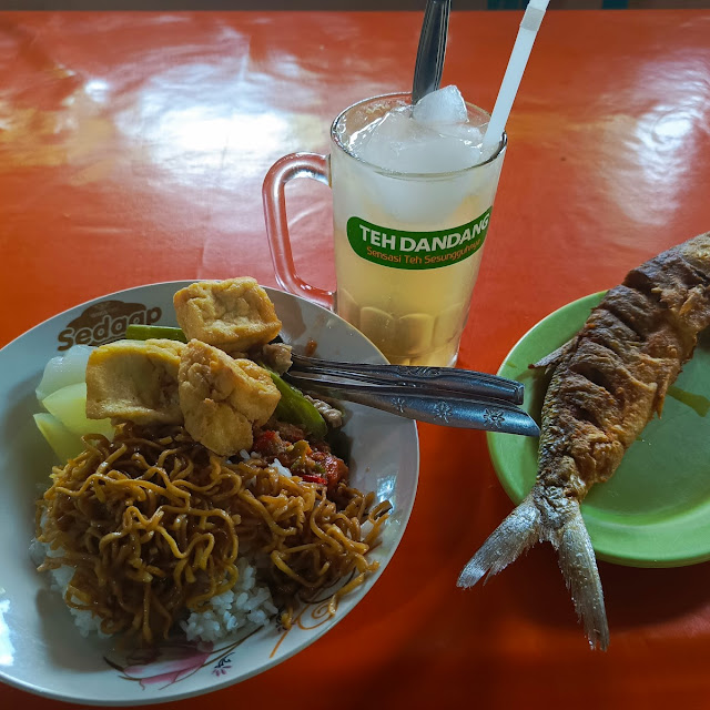 Es Jeruk Bandeng Nasi Sayur