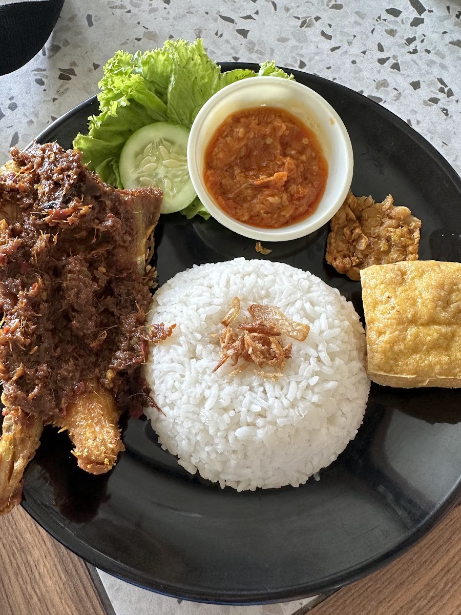 Srasi Coffee & Eatery - Pasir Putih PIK2 Photo 4