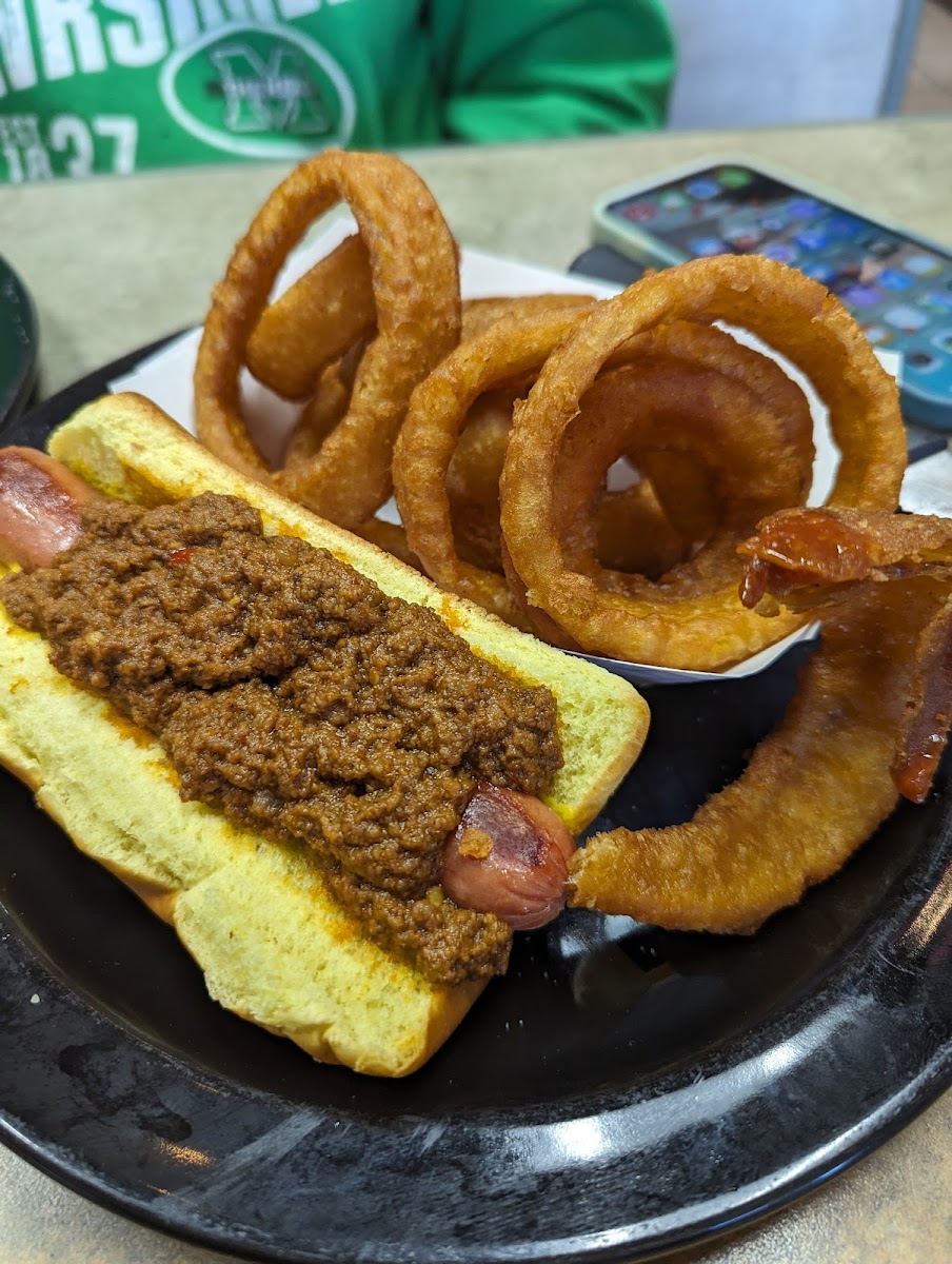 Papi's Place at Firehouse Diner Photo 7