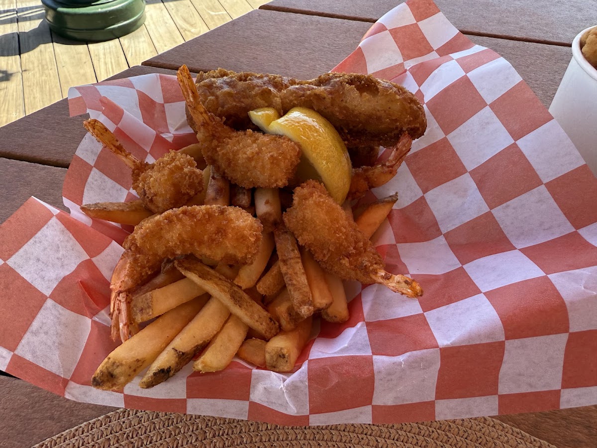 Seaside Fish & Chowder (formerly Fisherman's Galley) Photo 3