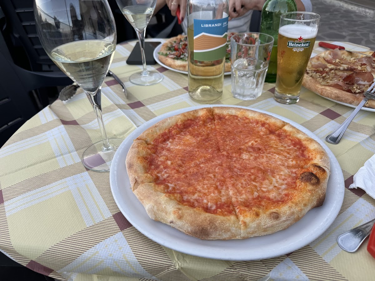 Ristorante pizzeria la grotta Photo 3