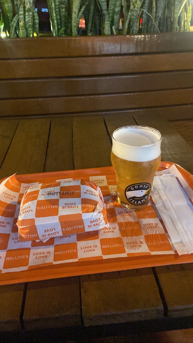 Nellito's Burger Photo 6