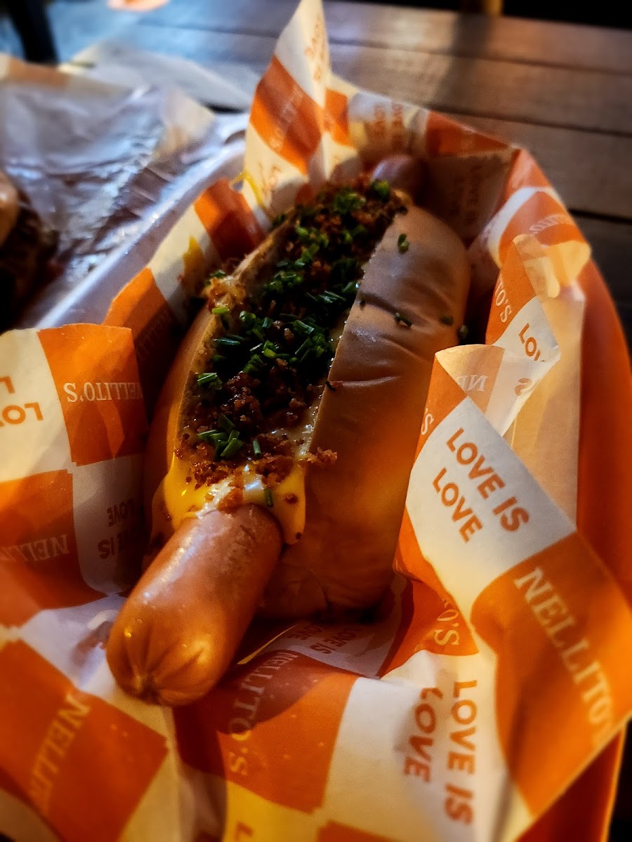 Nellito's Burger Photo 8