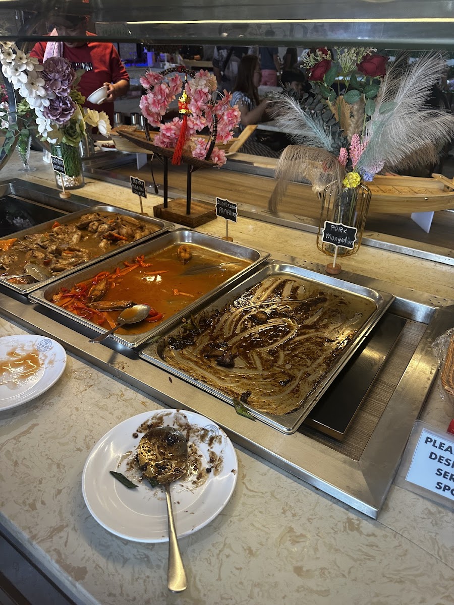 Yoki Buffet International Photo 4