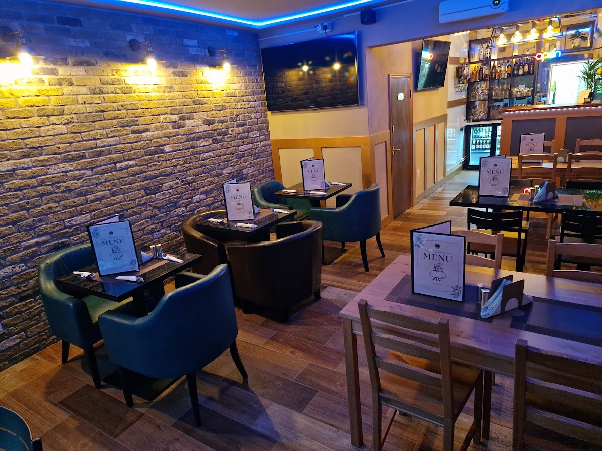 The Magic Pot Restaurant Photo 4