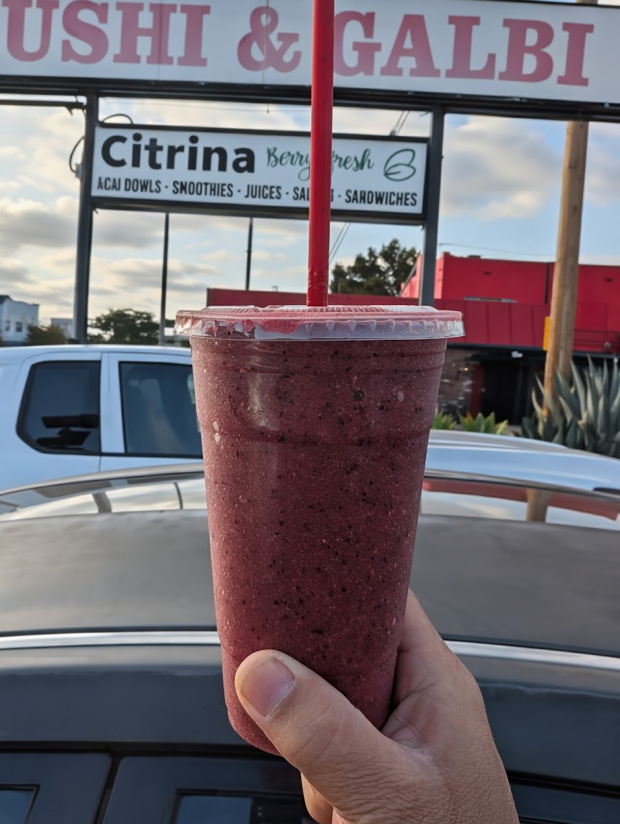 Acai Roots Photo 5