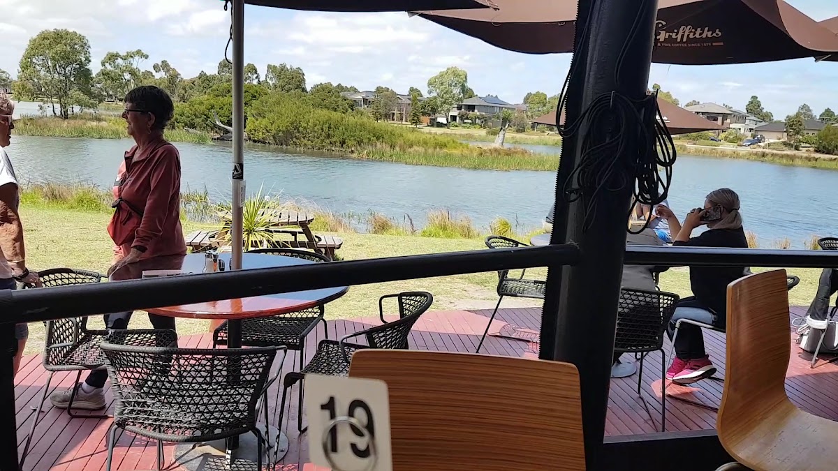 Waterways Cafe Bar and Restaurant Photo 2