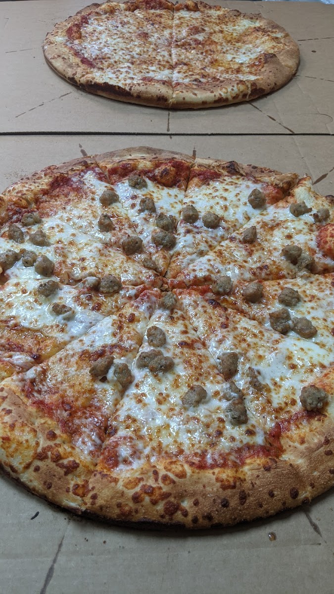 Big Cheese Pizza Photo 7