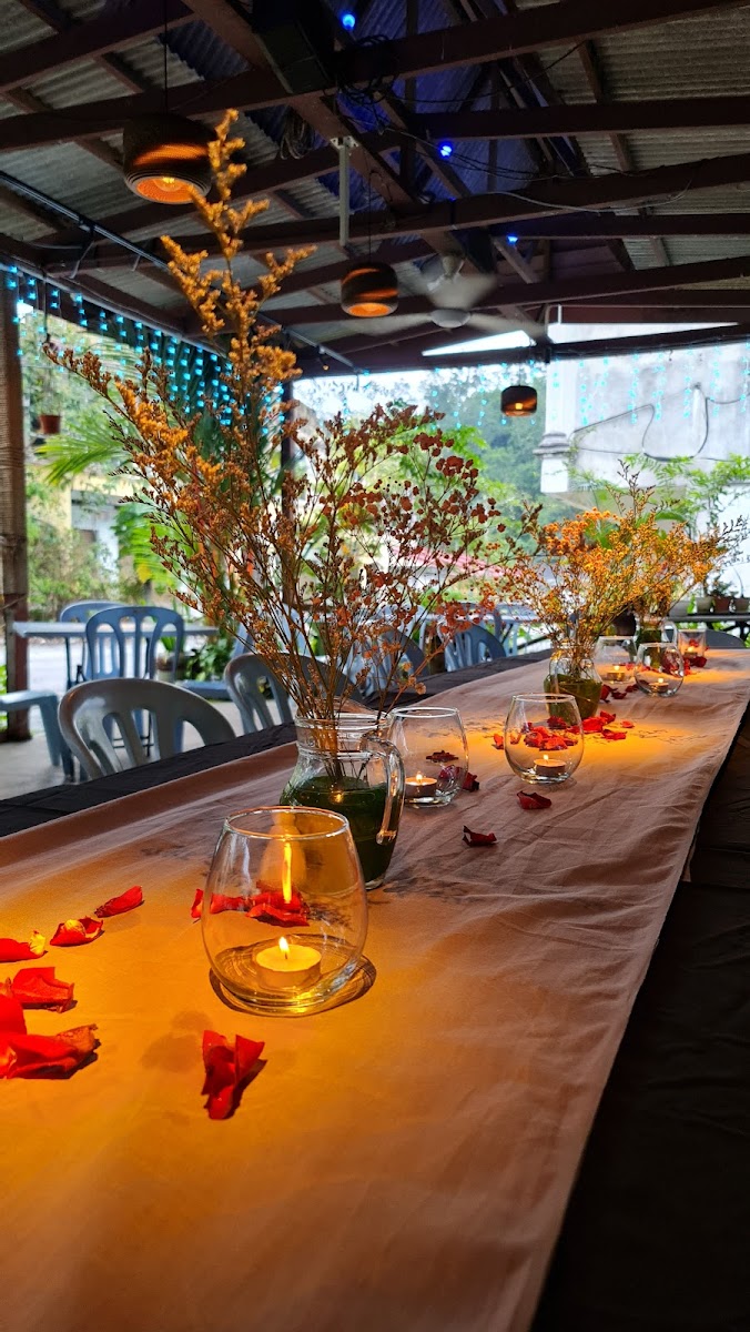 Blue Garden Cafe & Restaurant Photo 4