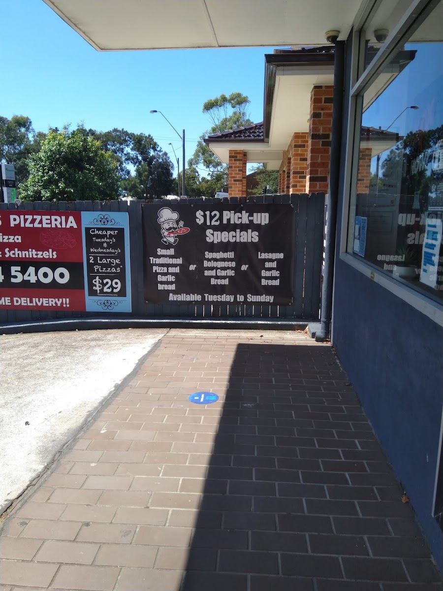Bonno's Pizzeria Photo Menu 10