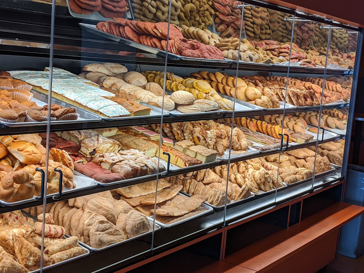 La Taza Cafe & Bakery Photo 4
