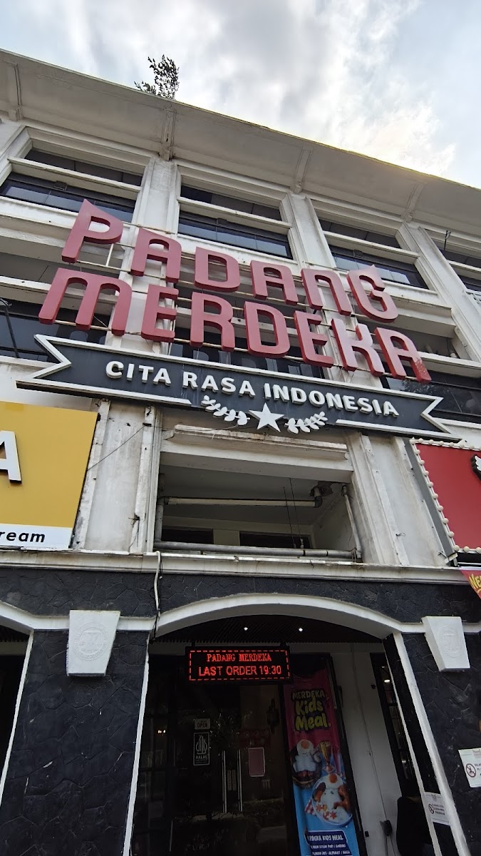 Padang Merdeka Photo 3