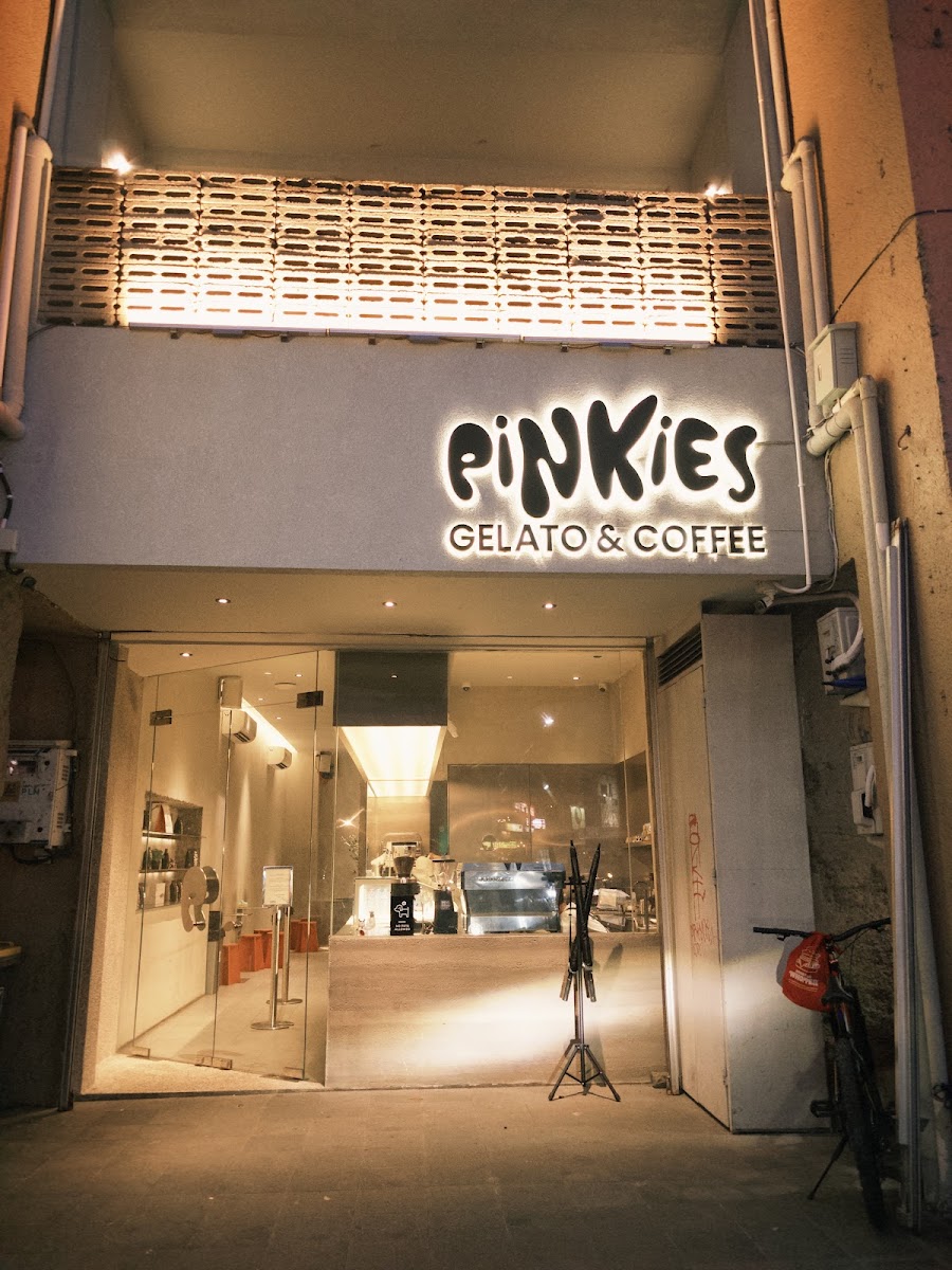 Pinkies Gelato & Coffee