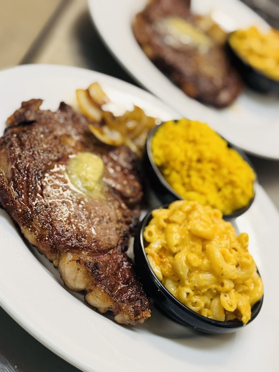 Dine 82