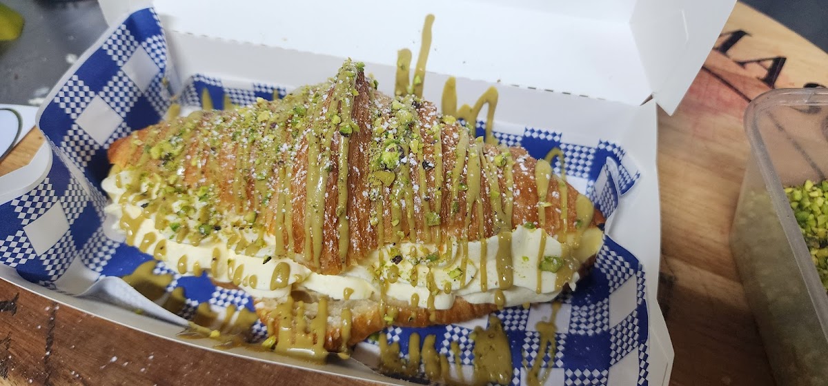 Creamyy Crepes Photo 4
