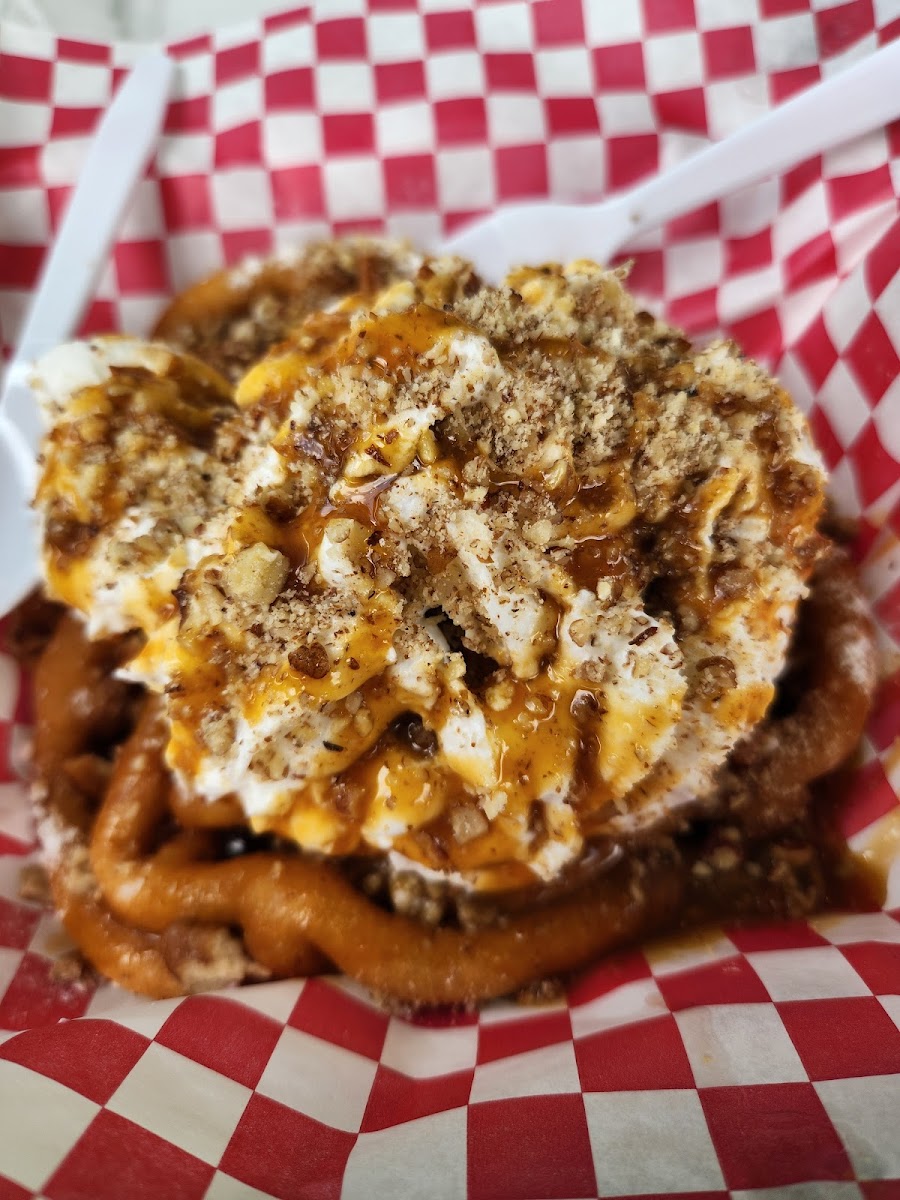 Bayou Snowball & Sandwiches Photo 6