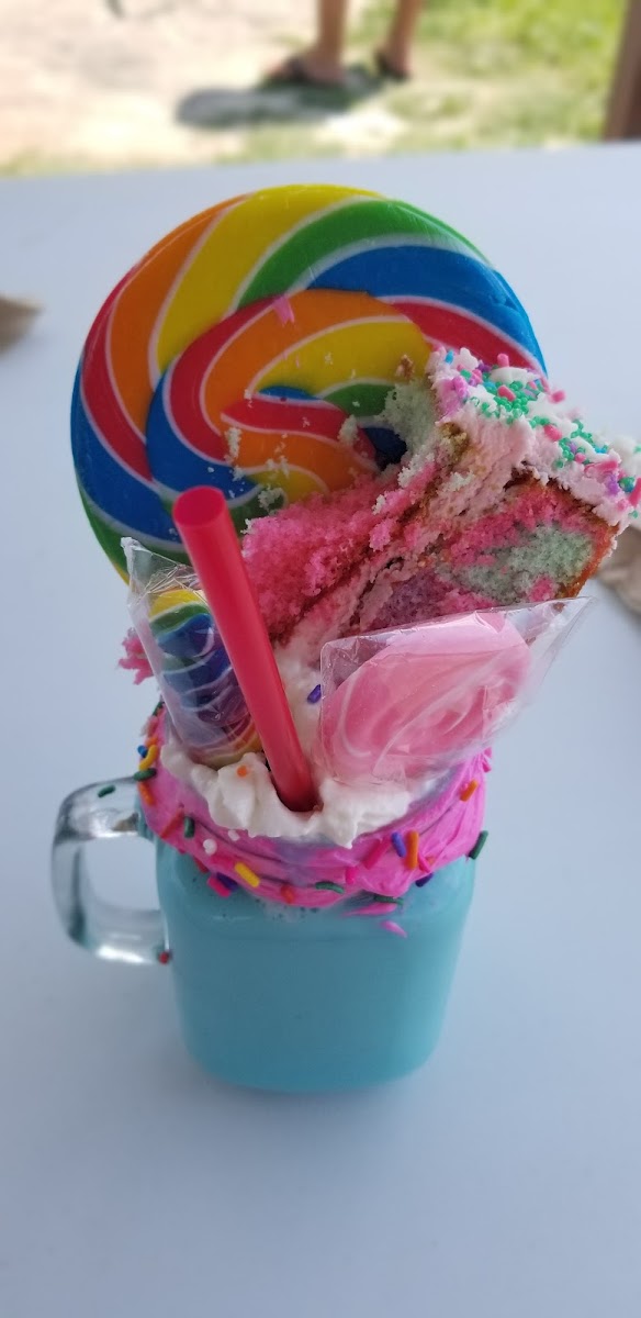 Bayou Snowball & Sandwiches Photo 7