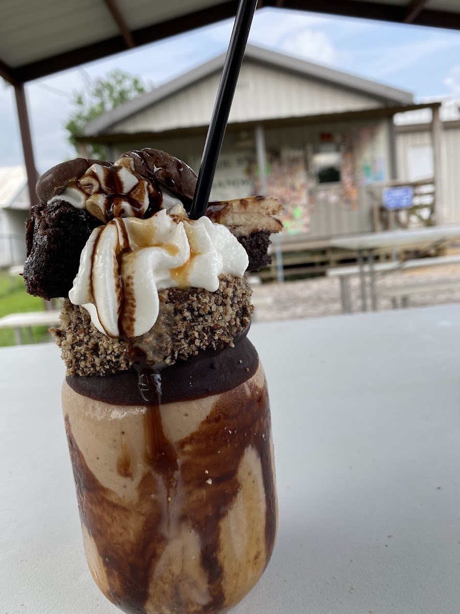 Bayou Snowball & Sandwiches Photo 8