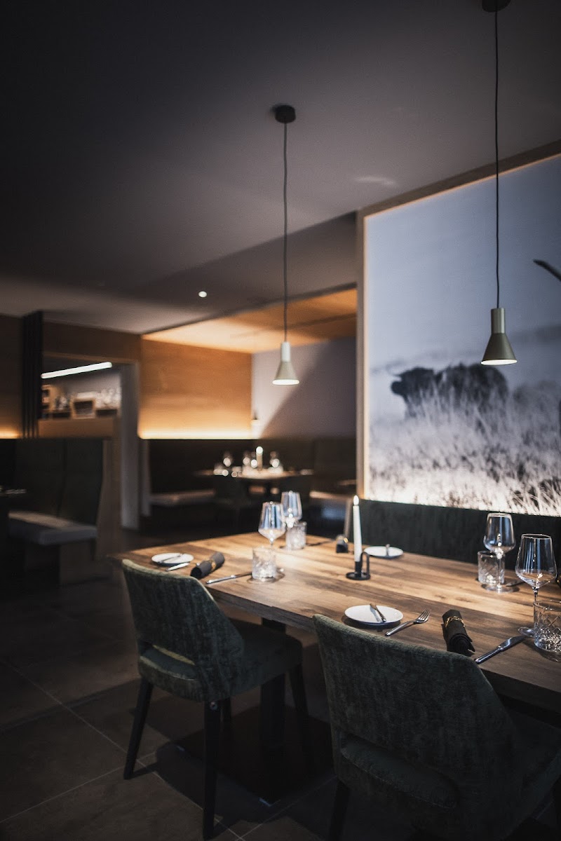 Moretto's Steakhouse Photo 1