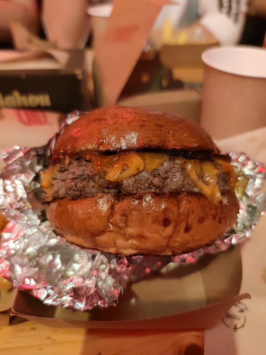 La Nave Burger Photo 9