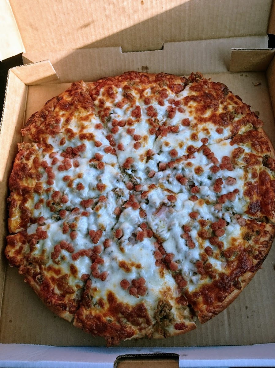 La Pizzeria On Main Photo 6