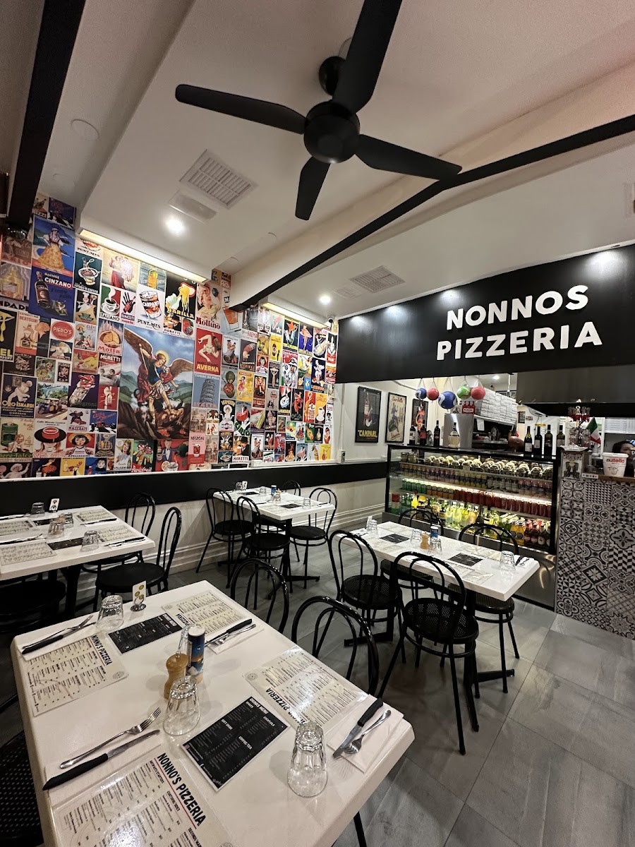 Nonno's Pizzeria Photo 3