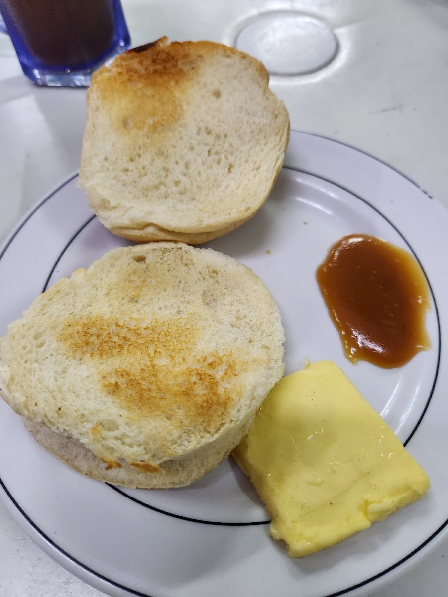 Kedai Kopi Taman Eng Ann 興利茶冰室 Photo 4