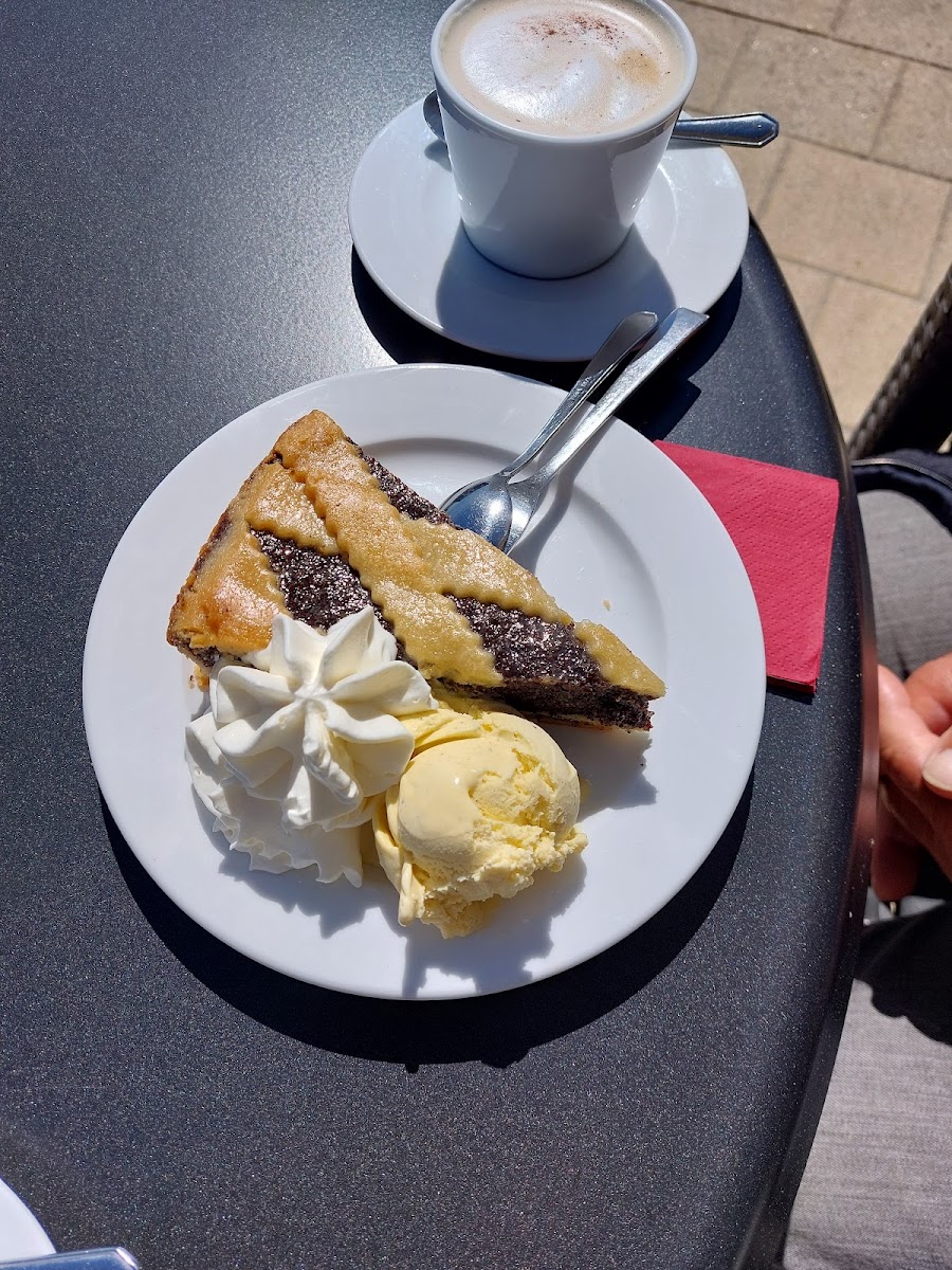 Café Valentino Photo 3