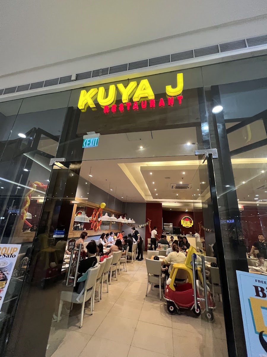 Kuya J - SM City Iloilo