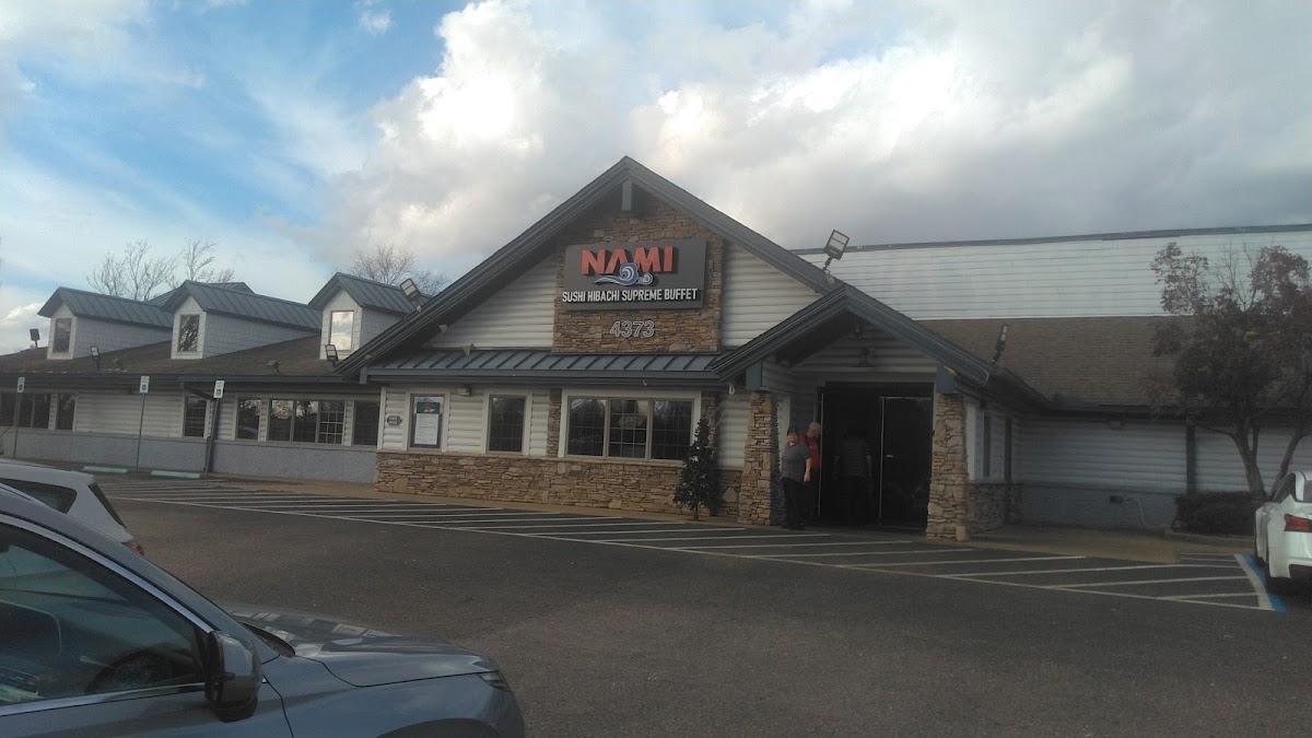 NAMI SUPREME BUFFET Photo 3