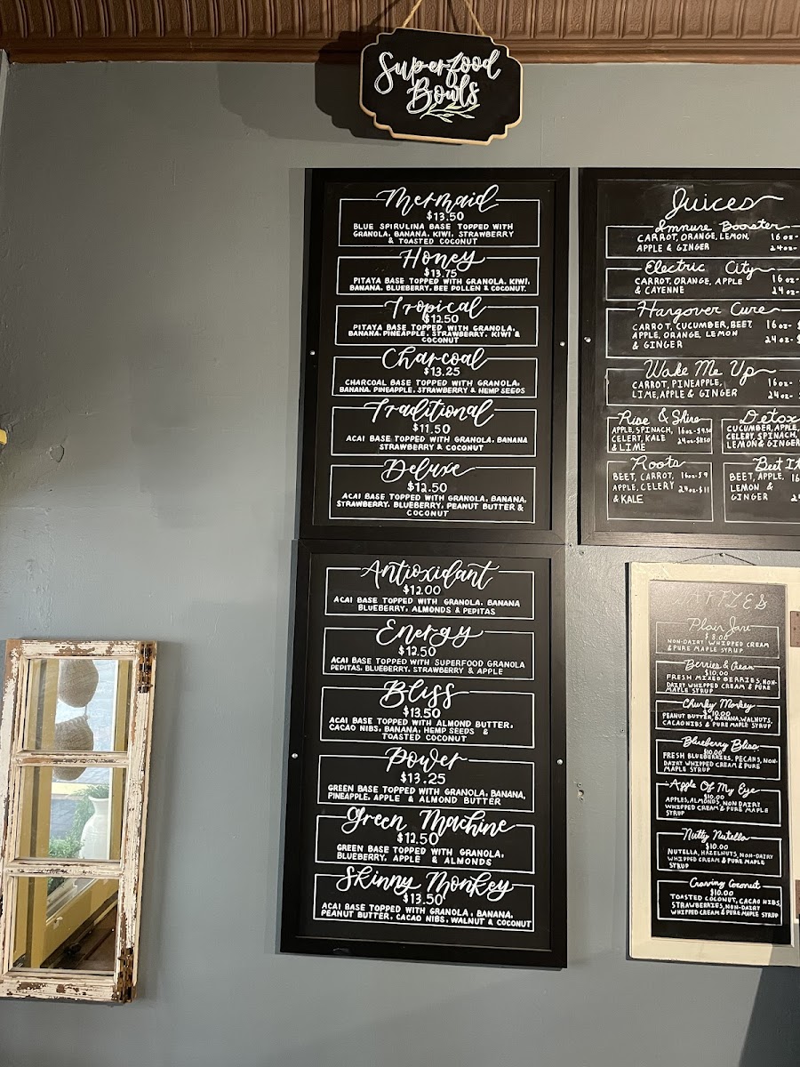 Raw Juice & Smoothie Bar Photo Menu 4