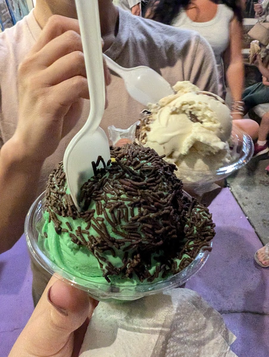 Summer Sweets Ice Cream Shop in Lavallette, NJ Photo 9