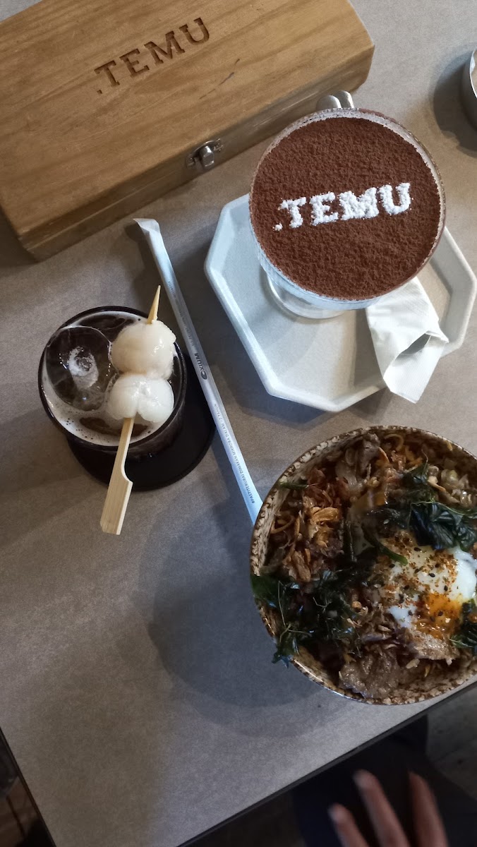 Titik Temu Cafe - SCBD Photo 6