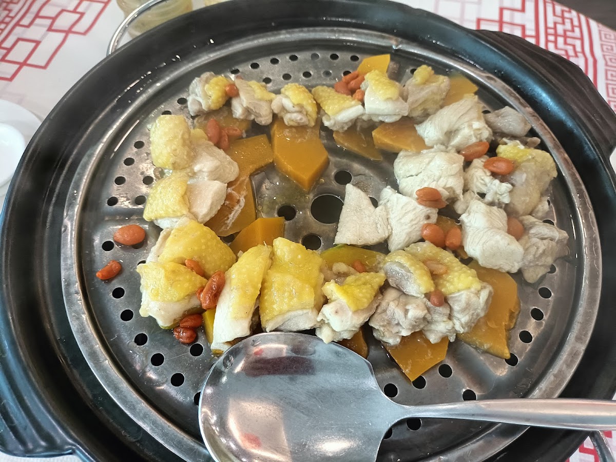 Golden Corner Seafood Restaurant • 好望角海鲜餐馆 Photo 5