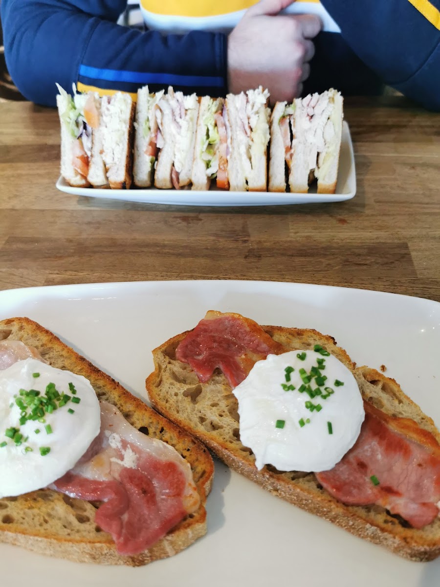 Gibson’s Gourmet Cafe & Takeaway Photo 7