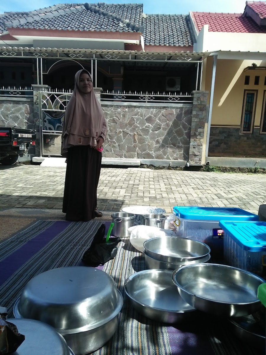 Tutik Catering Photo 3