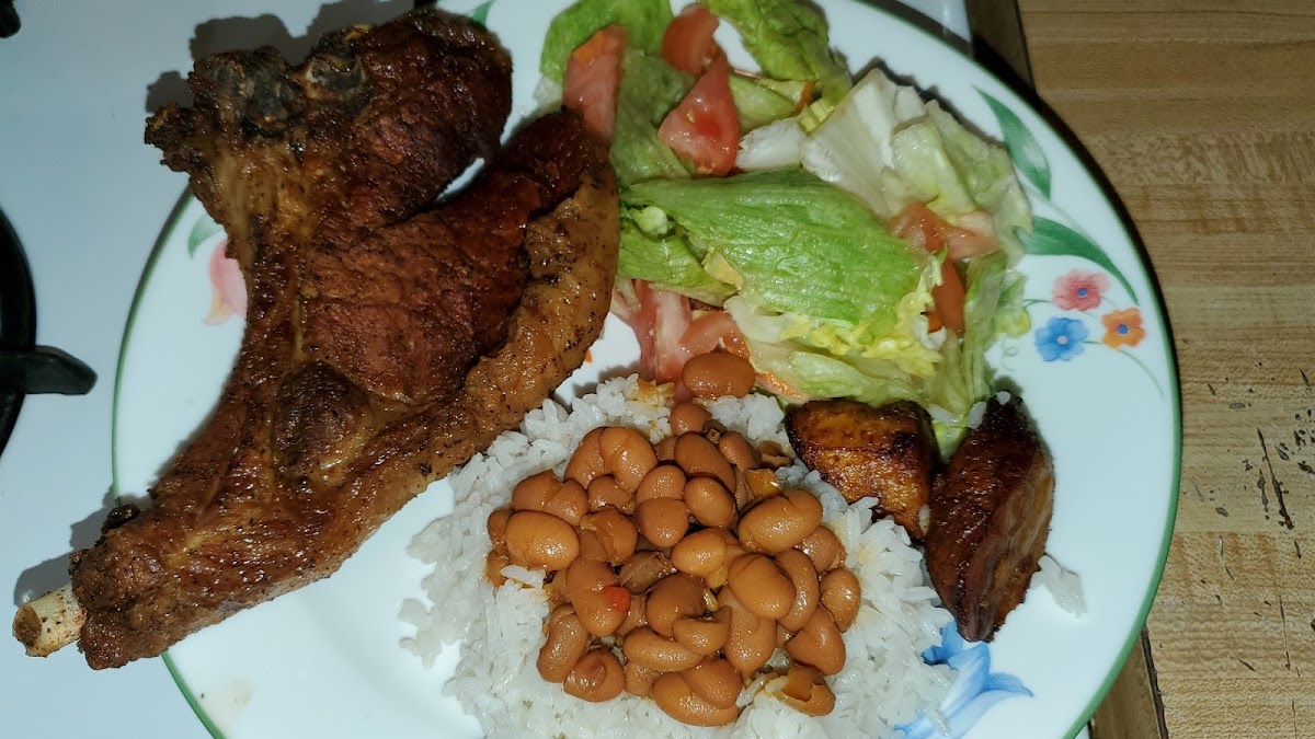 Collado Dominican Restaurant Photo 8