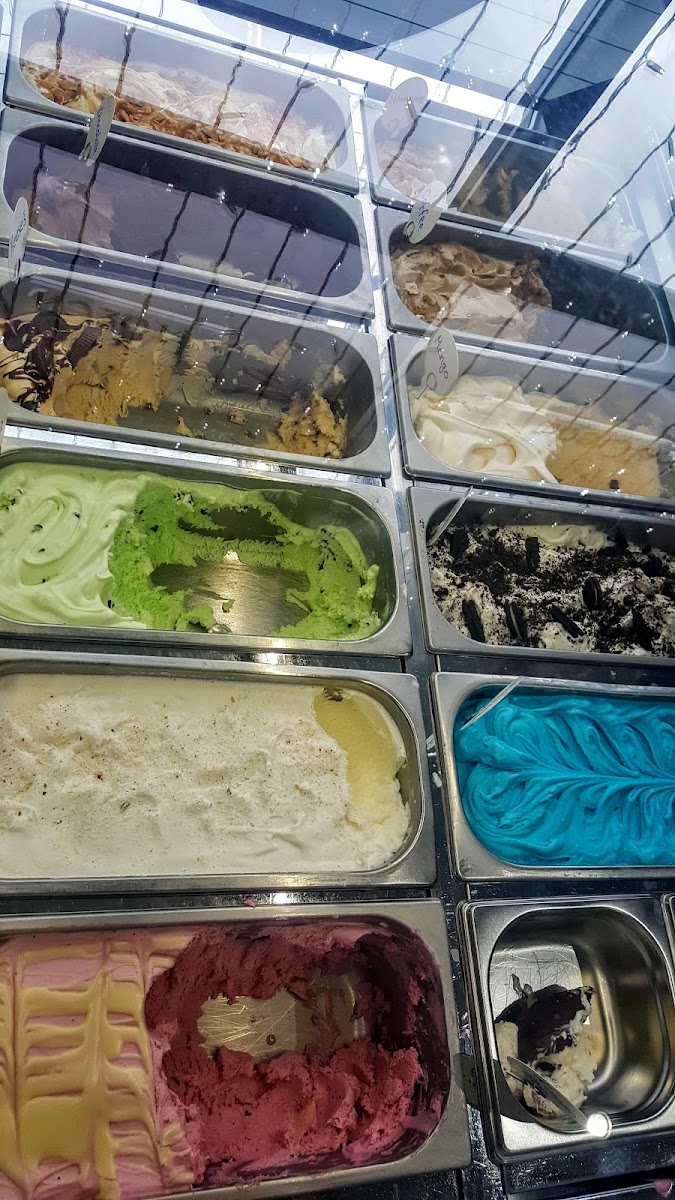 Rossi's Ice Cream Photo 6
