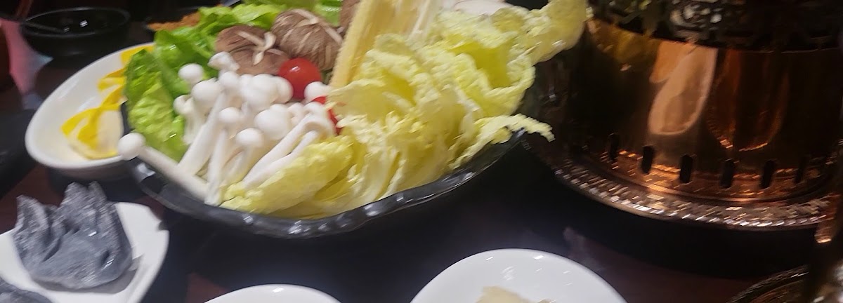 Eight Treasures Plaza Indonesia 八宝精品火锅店 Photo 2