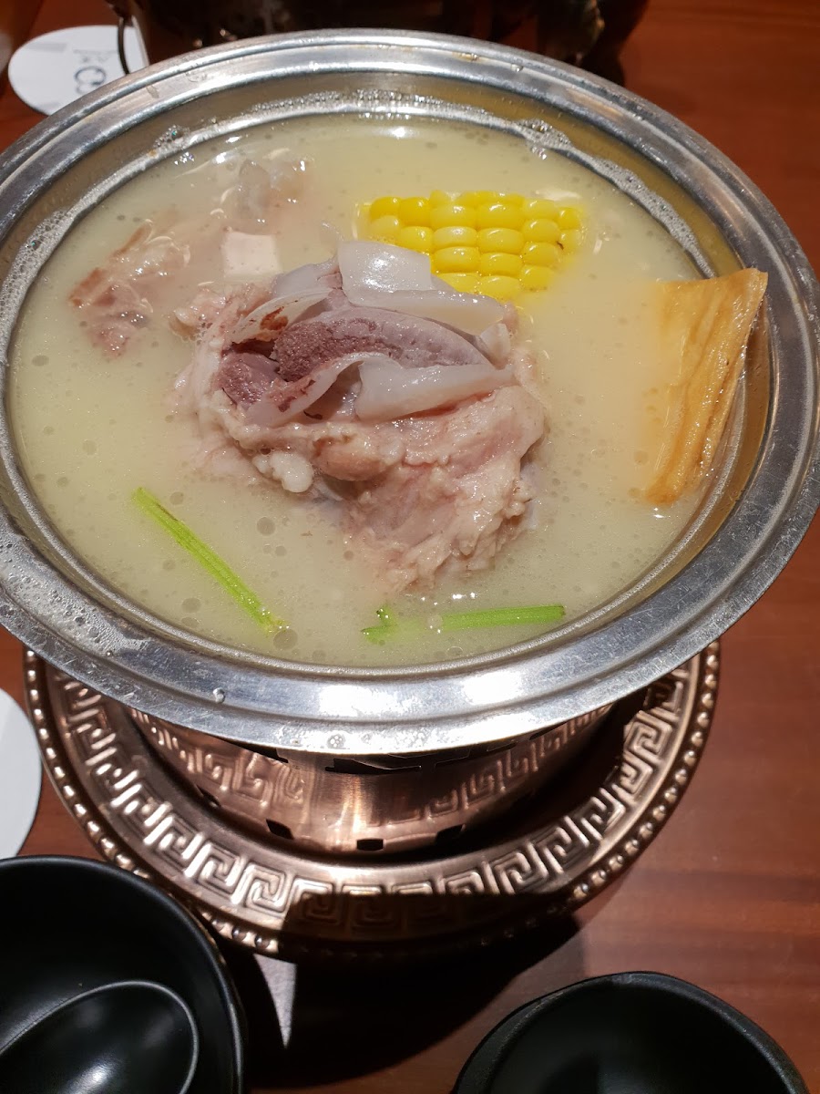Eight Treasures Plaza Indonesia 八宝精品火锅店 Photo 8
