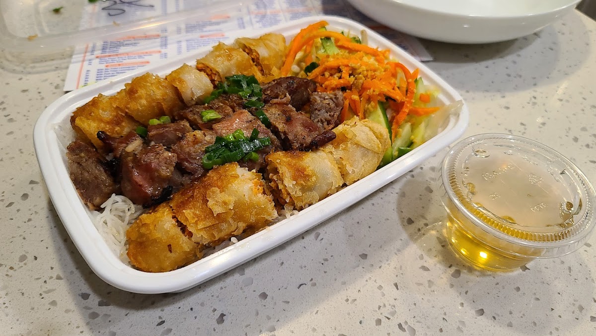 Hello Saigon Restaurant Ltd Photo 7