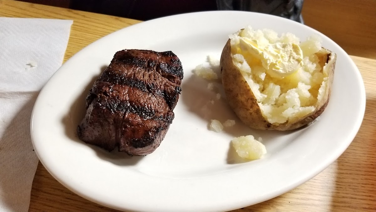 Poplar Dawg's Eatery Photo 7