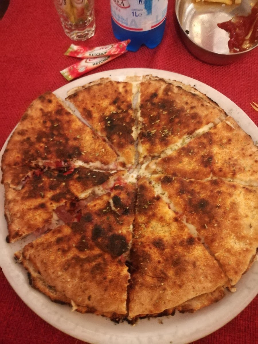 Pizzeria Oneida Photo 10