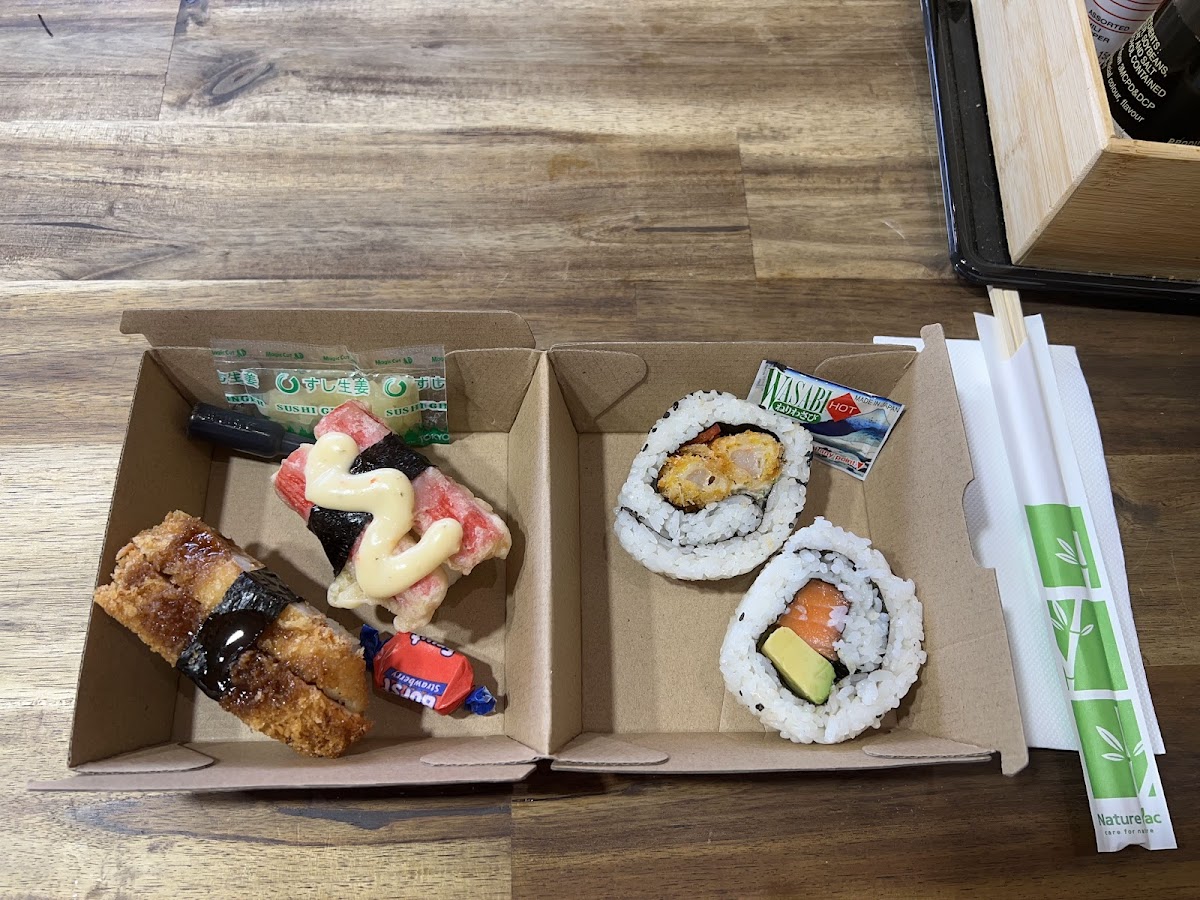 Sushi Kitchen Photo 3